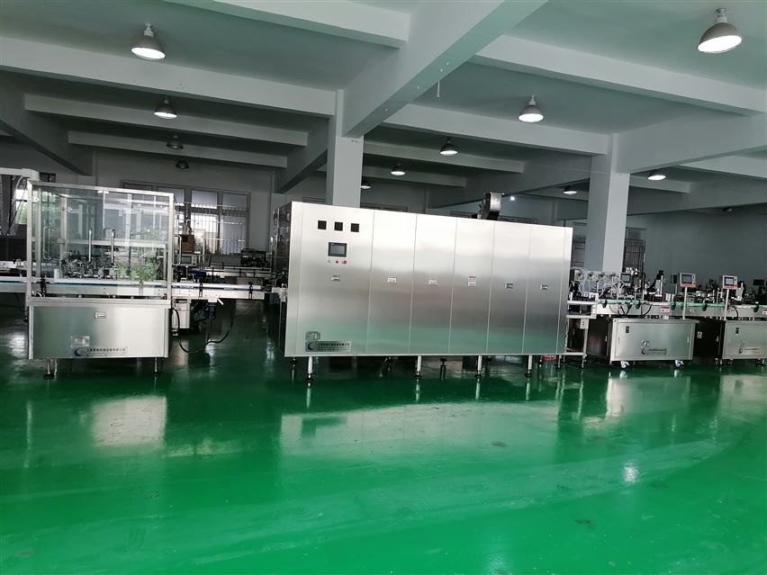 50ml口服液灌裝旋蓋機(jī)：200 瓶 / 分破解生產(chǎn)難題！