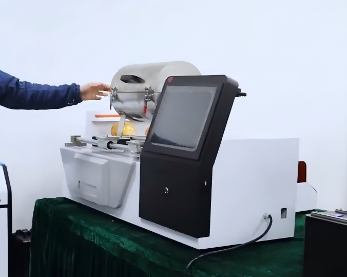 激光修復(fù)層高溫摩擦磨損性能試驗(yàn)儀球盤(pán)法：深圳xx公司到訪上海誠(chéng)衛(wèi)考察儀器